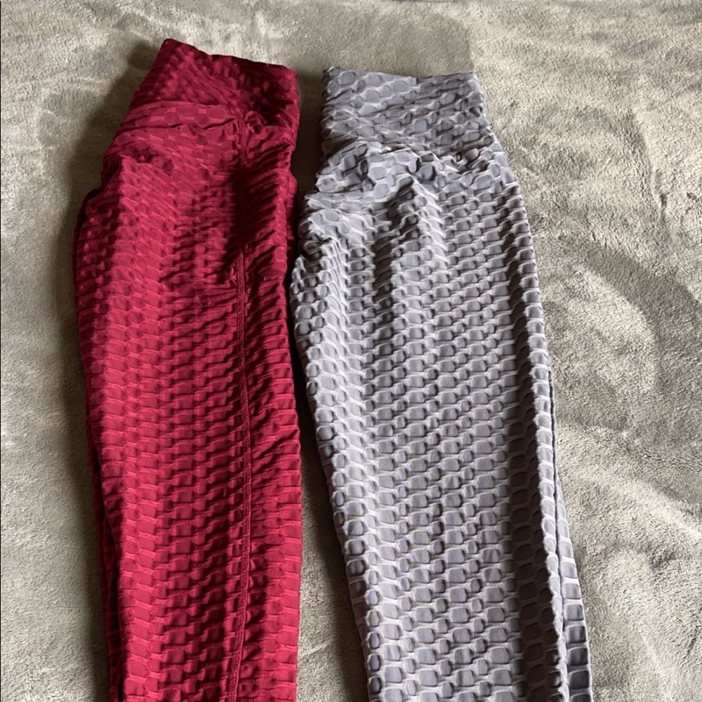 Workout leggings with butt scrunch